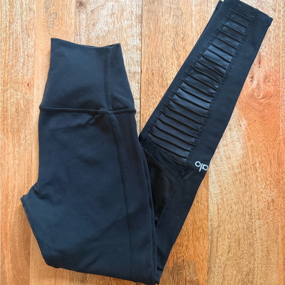 ALO Yoga Moto Leggings - XS, Black